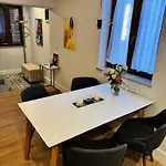 Casa Del Telegrafo 라빈